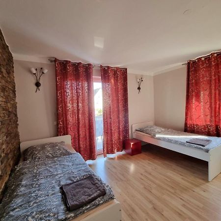 Monteurunterkunft Cadolzburg Экстерьер фото